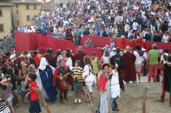 Giostra in piazza Grande