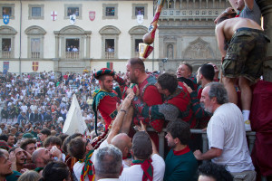 07 - Tripudio in piazza