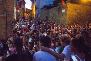 Un quartiere in festa 0016