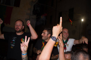 Un quartiere in festa 0077
