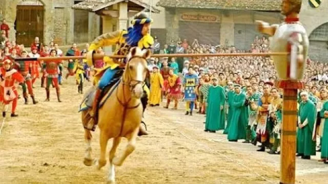 Giostra del Saracino (Saracen Joust), Arezzo, Tuscany, Italy, Europe - bI5t-vxtqwE