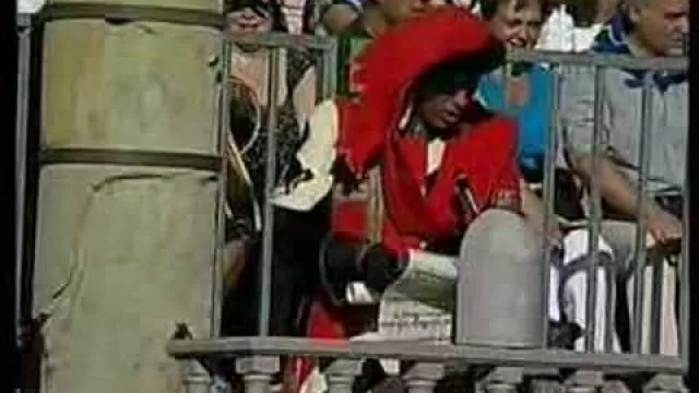 la giostra di Prodi - 95jdGJDgBbA