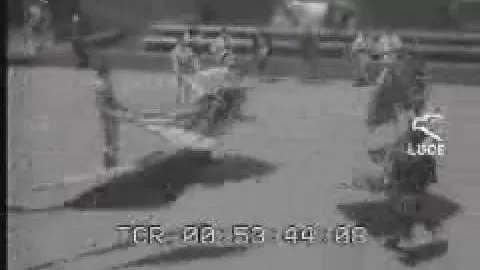 Sbandieratori a NewYork 1967 - DLgDZe0iCDE