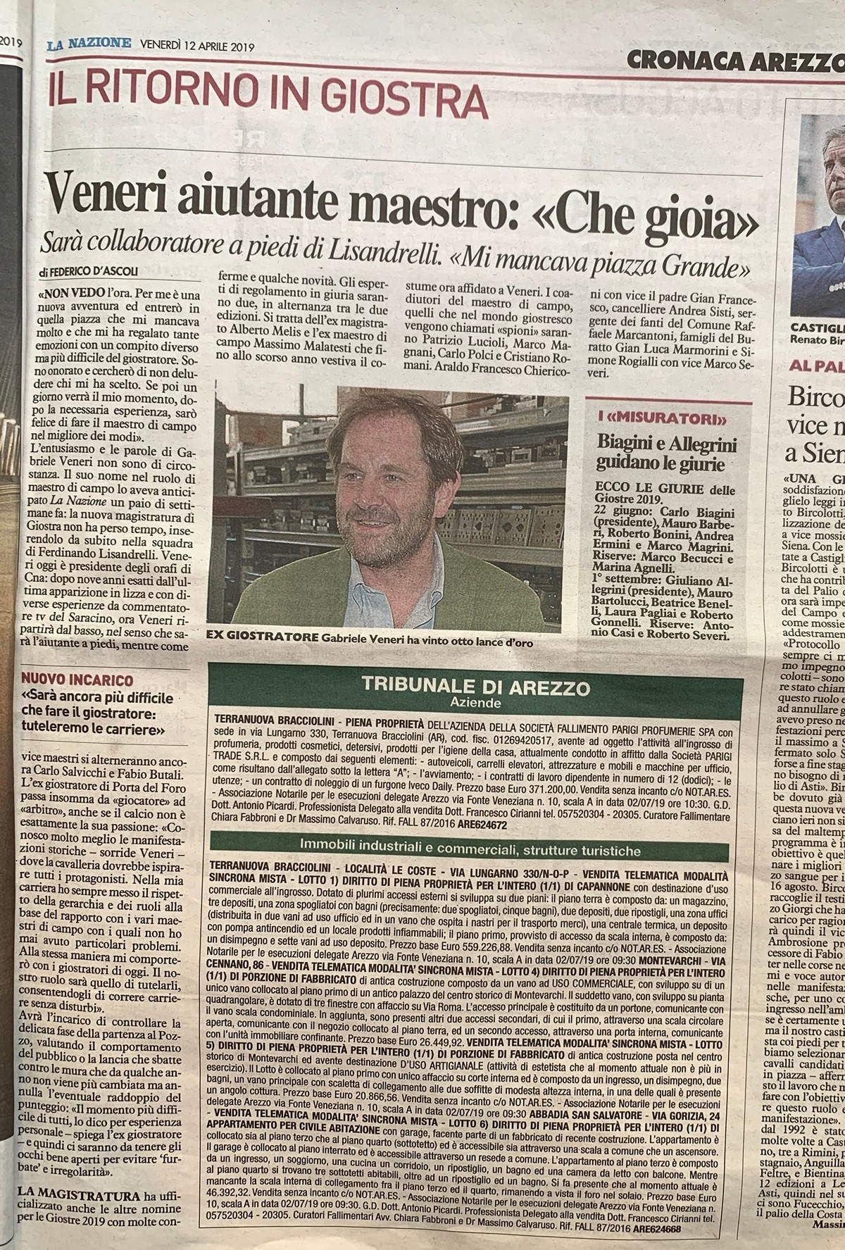 Veneri aiutante in Piazza